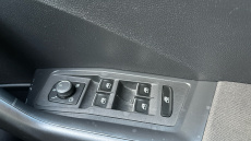 Volkswagen T-Roc 1.5 TSI EVO Design 5dr DSG Petrol Hatchback